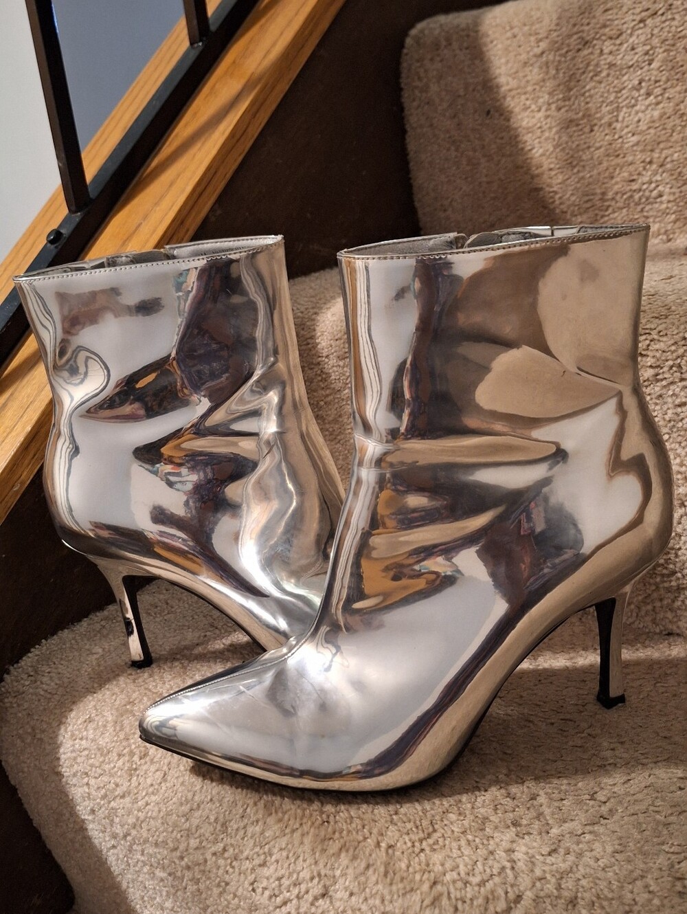 Women's Silver Metallic Pointed-Toe Ankle Boots - Picture 3 of 4